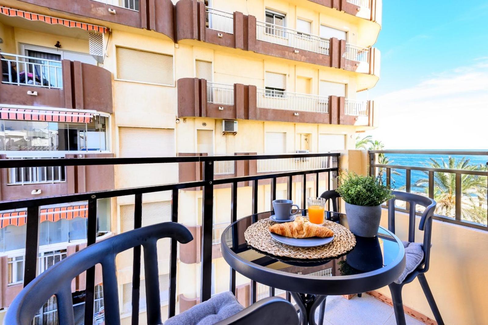El Yate In Front Of The Sea By 10tosea Apartamento Fuengirola
